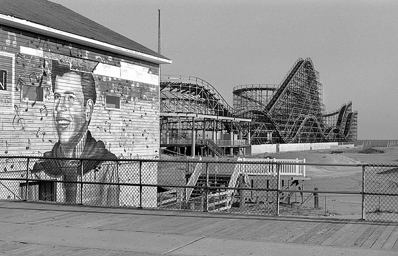 50mm f/1.7 - Rollei RPX 400 - Wildwood - NJ