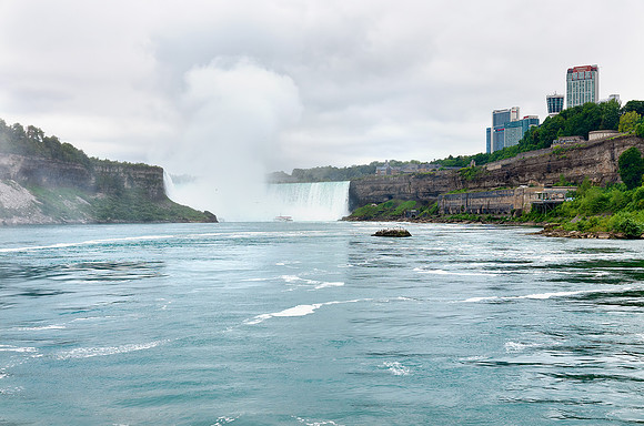 Niagara Falls - NY and Canada